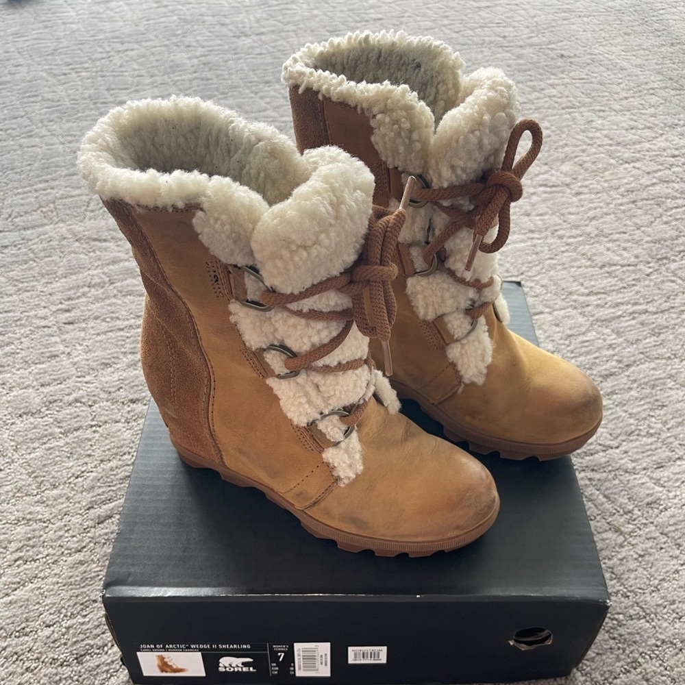 Sorel Joan of Arctic Wedge II Shearling sz 7